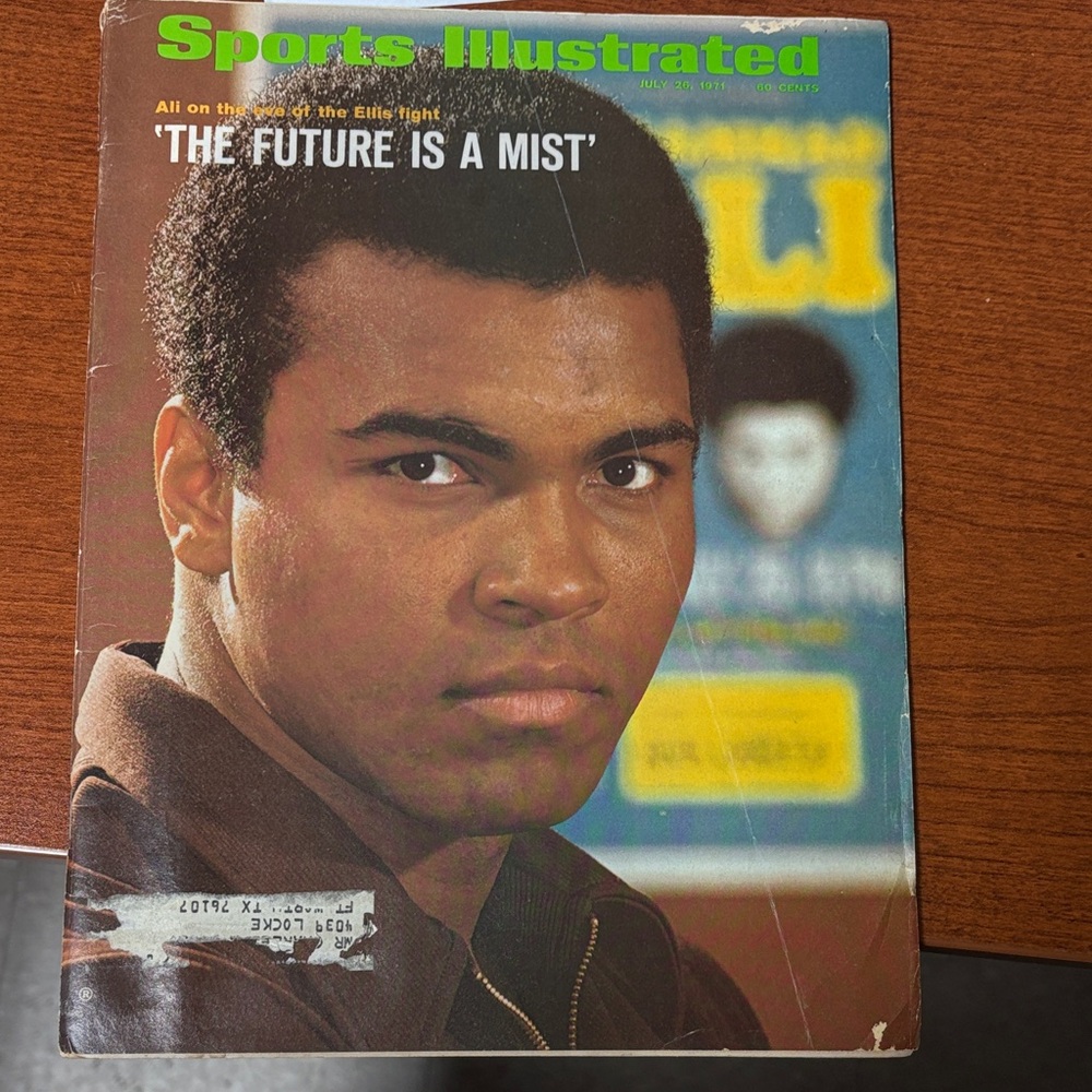 Sports Illustrated magazine. Ali Cover